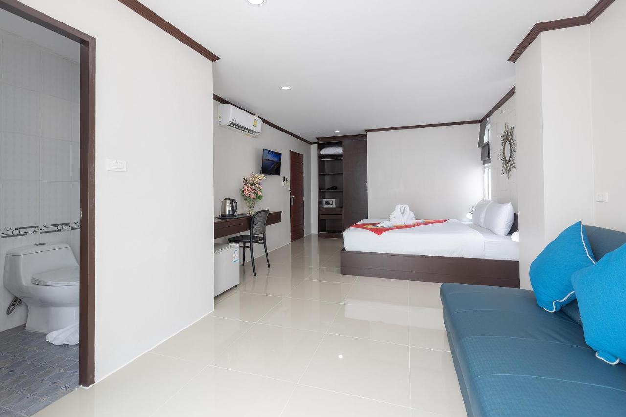 Готель The Chic Patong Екстер'єр фото