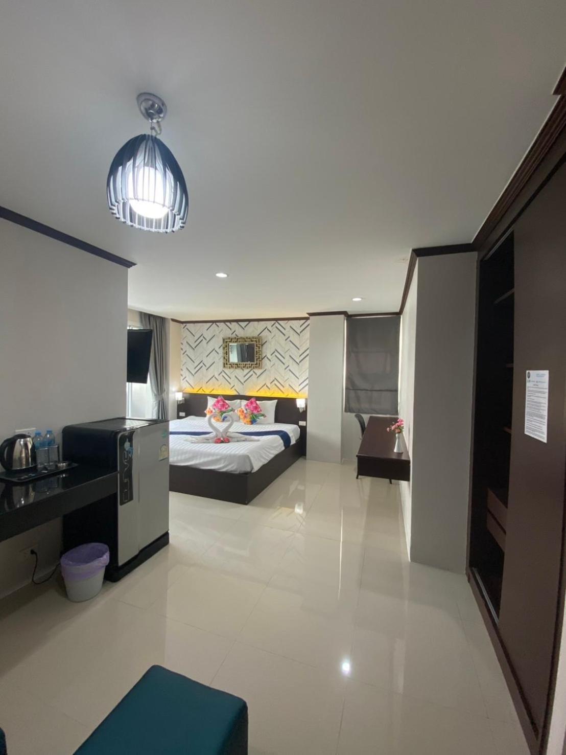 Готель The Chic Patong Номер фото