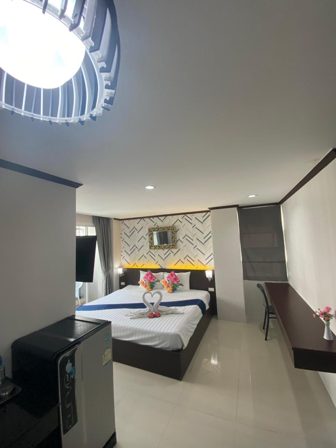 Готель The Chic Patong Номер фото
