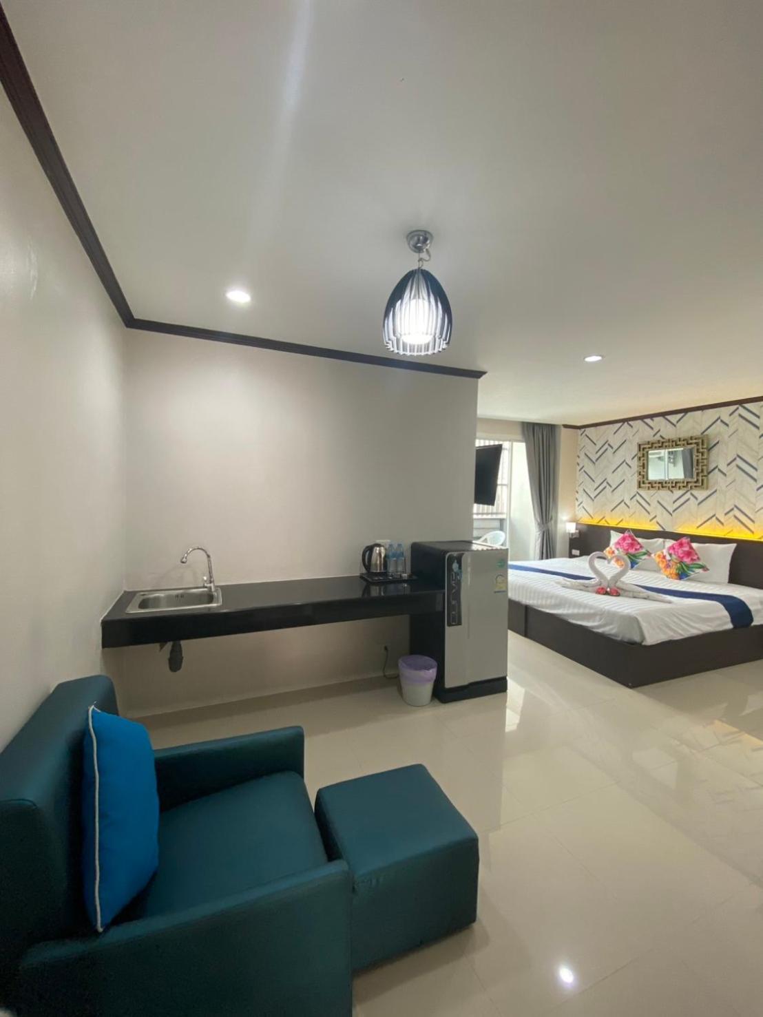 Готель The Chic Patong Номер фото